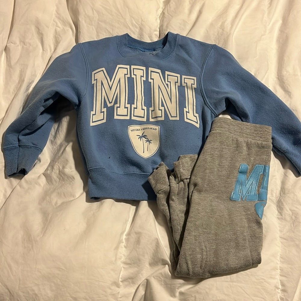 Krista Horton Youth Mini Set